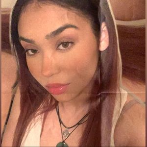 Meet your Posher, Shayla